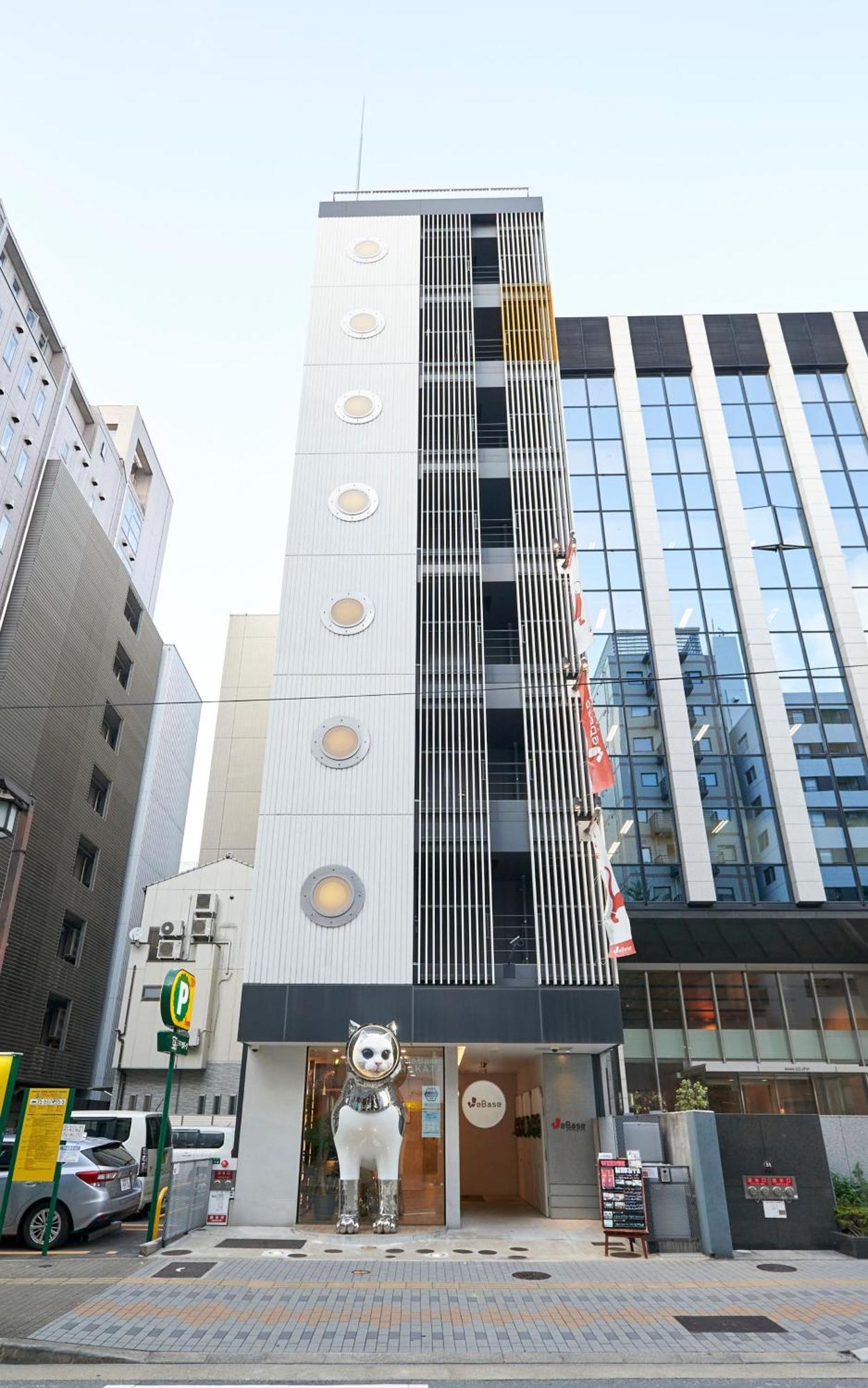 WeBase Hakata Hostel Fukuoka  Bagian luar foto