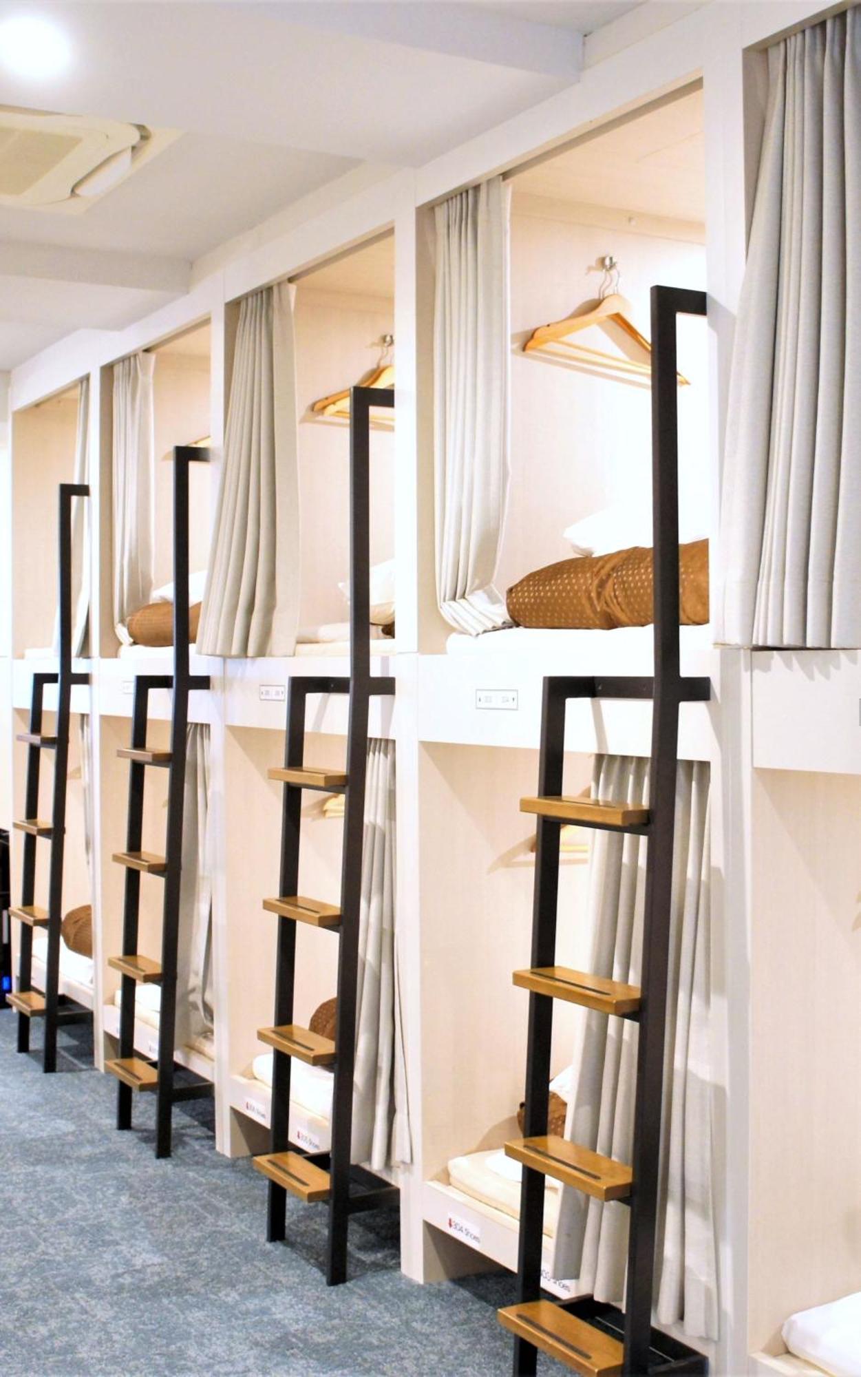 WeBase Hakata Hostel Fukuoka  Bagian luar foto